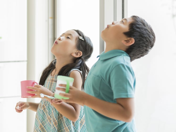 うがいをするのは日本人だけ? 知っておきたい風邪の雑学6つ