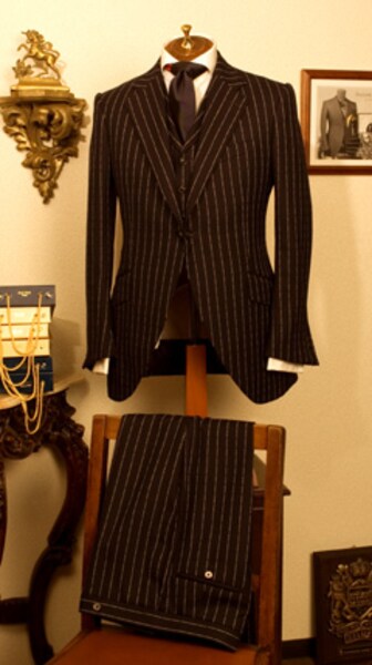 Tailor&cutterテーラー&カッター スーツ 英国ビスポーク オーダー Tailor&cutterテーラー&カッター スーツ 英国ビスポーク オーダー
