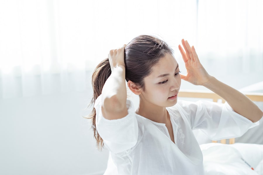 女性の薄毛は知らないうちに進行する! 対処法は?