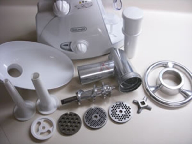 デロンギ　パスタメーカー　スーパーミンサー　ソーセージメーカー Amazon | DeLonghi 電動パスタメーカー&スーパーミンサー