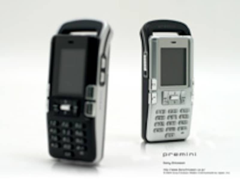 クールという世界観でのデザインで男性の心をゲット！ 世界最小の携帯