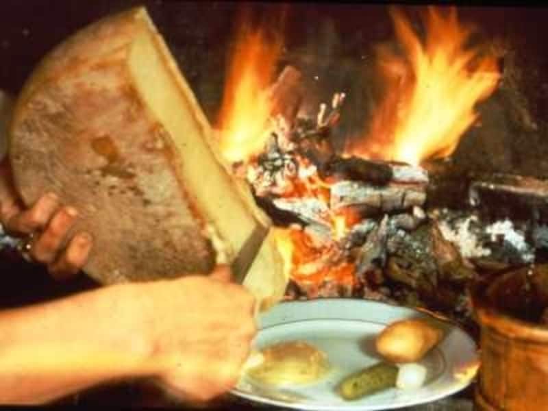 スイス料理 絶品の郷土料理10選、主食やデザートは?