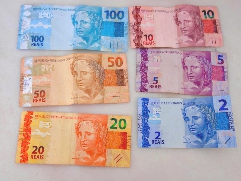 ブラジルの通貨は?両替のコツや現金・クレカについて