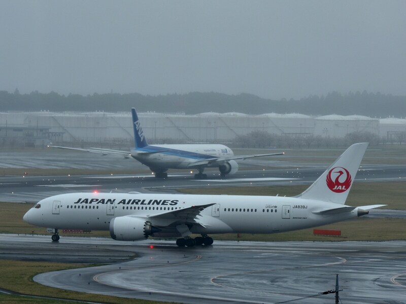 飛行機が遅延・欠航になるケースと欠航に備えた対策