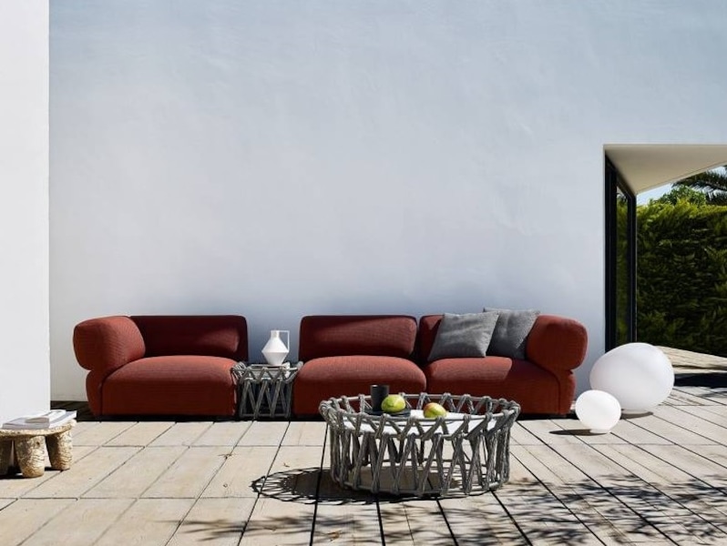 屋外ソファーの種類と選び方、雨の対処法や手入れの仕方 [住宅  