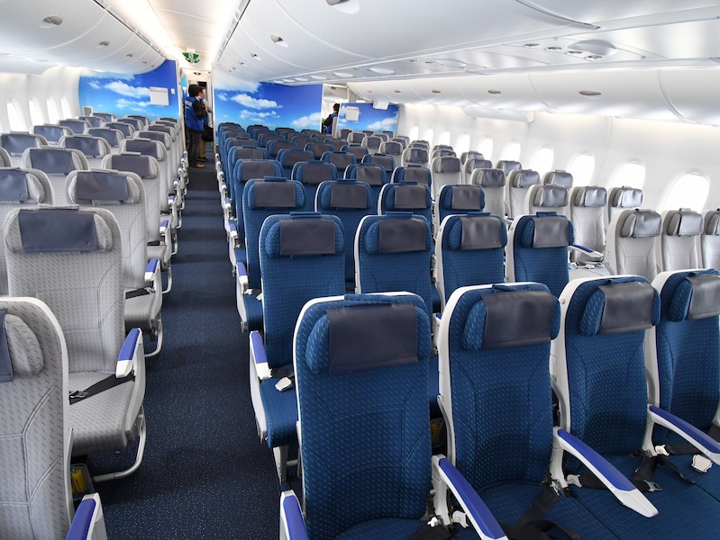 飛行機のシートどこに座るのが快適?機種ごとに解説