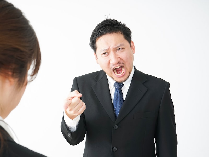 感情的に怒ってしまった！ 心理学的に有効な「返報性の原理」とは？ 関係修復に役立つ謝り方のコツ