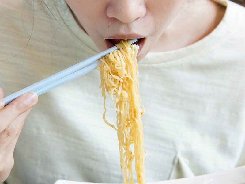 「育ちがいい人」は知っている！ “すすっていい麺”“ダメな麺”の見極め方【マナーの専門家が解説】