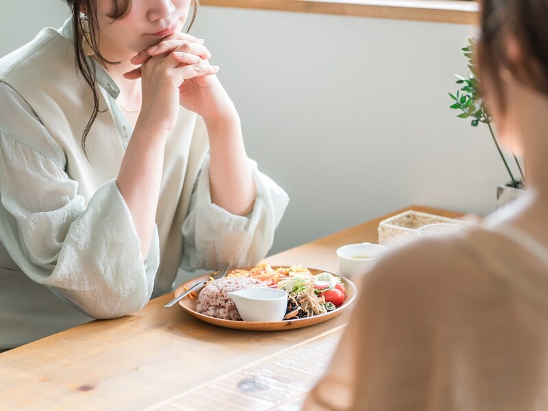 「すべてを手に入れた」ママ友が打ち明けた秘密。彼女の「黒歴史」を知り44歳女性が思ったこと