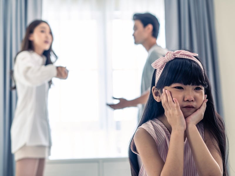夫婦げんかは「面前DV」？ 心理的虐待が子どもの脳と心に与える深刻な影響と対処法