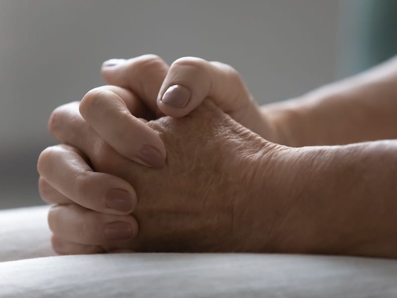 「高齢者の入居は、できれば避けたい」管理会社の本音と重い負担……孤独死リスクに現場が悲鳴
