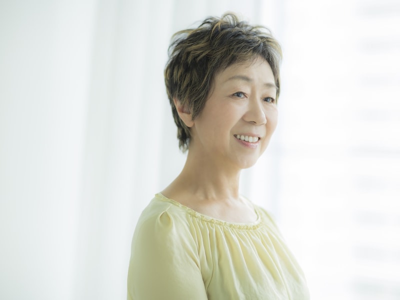 一生貧乏な人は寝る前に何をしている？ お金が貯まらない習慣とは