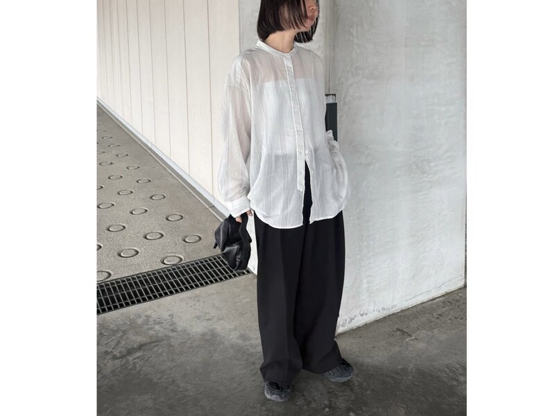 3990円→2990円で今が買い！【無印良品】品のよさが40代におすすめ！旬の「シアーシャツ」コーデ