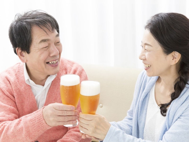 貯蓄7000万円「夕方に夫婦で晩酌。ABEMAで十両から相撲を観る」67歳男性の自由な年金生活