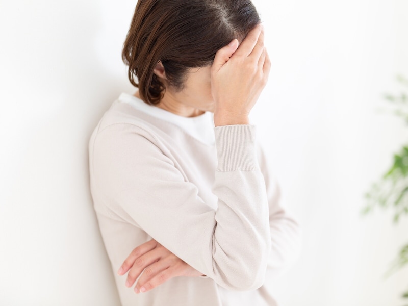 アラフィフ女性にありがちな「残念な思考グセ」4選。人生後半をもっと幸せに生きる方法