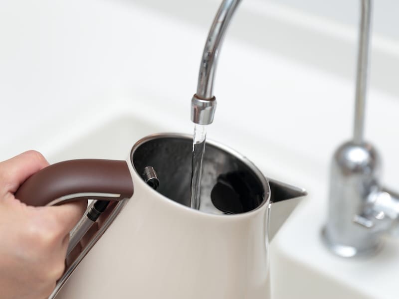 「思った以上にぬるくなるのが早い…」コーヒーや紅茶をよく飲む49歳女性が買って後悔したキッチン家電