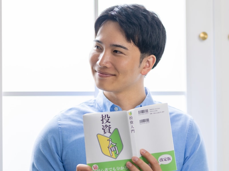 「普通預金に十数年間入れっぱなしだった」37歳男性、月5000円から始めたオルカン積立半年の成績