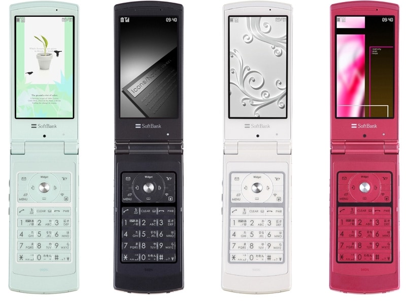 薄さ13.9mm、810万画素のカメラを内蔵したスリムケータイ940N(画像クリックで拡大)