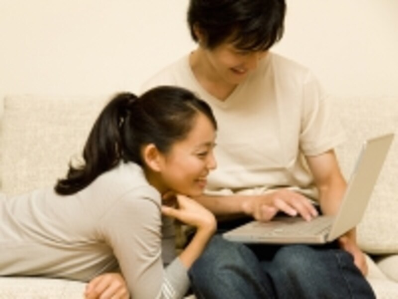結婚をする前に考えておきたいのが、家計管理の方法。老後までを共に過ごすのだから、お金のことはきっちりと決めておこう