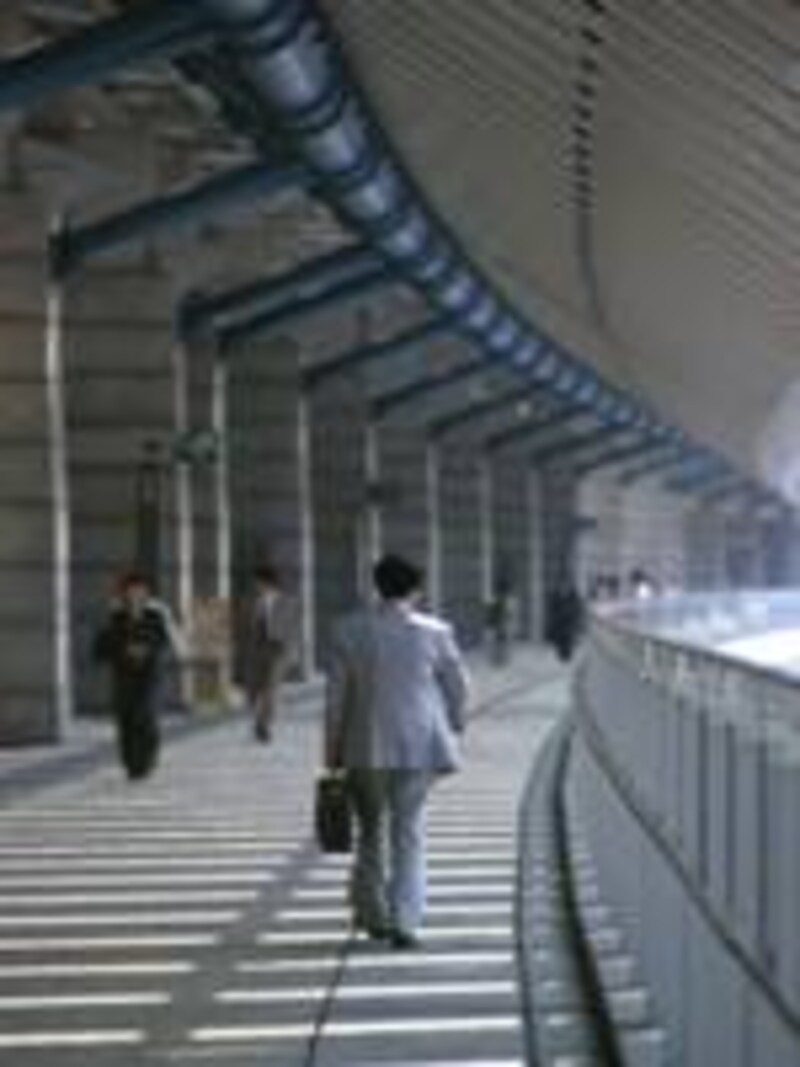 男は一人でぐっと我慢