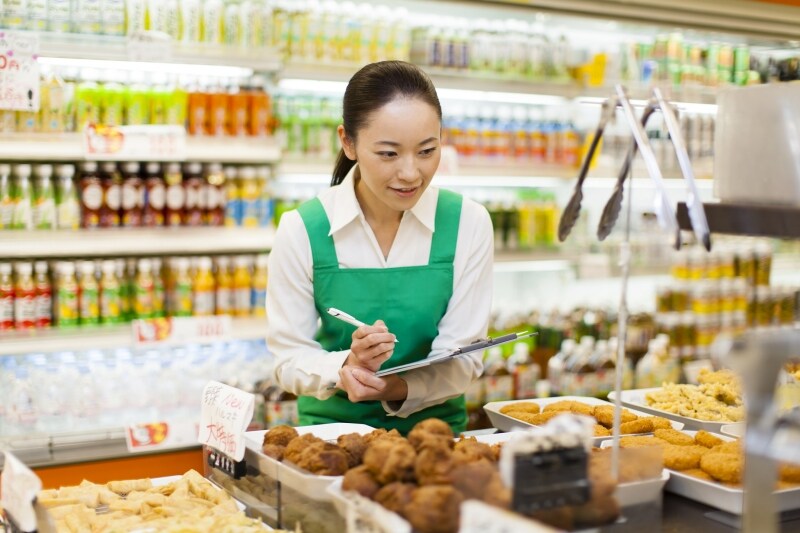 社内独立という人もいたり、実際はもっと複雑な場合もあります