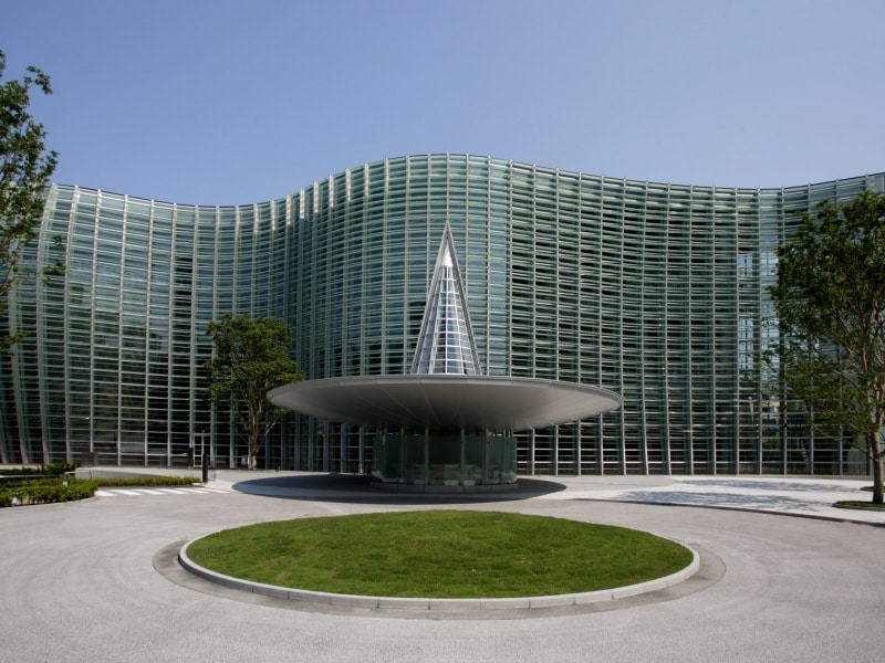 新国立美術館