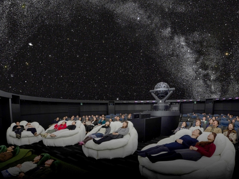コニカミノルタ プラネタリウム“満天”