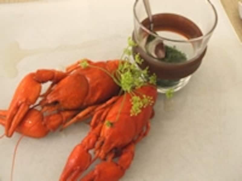 前菜として2、3匹食べるのもいい。汁は遠慮なくすすろう