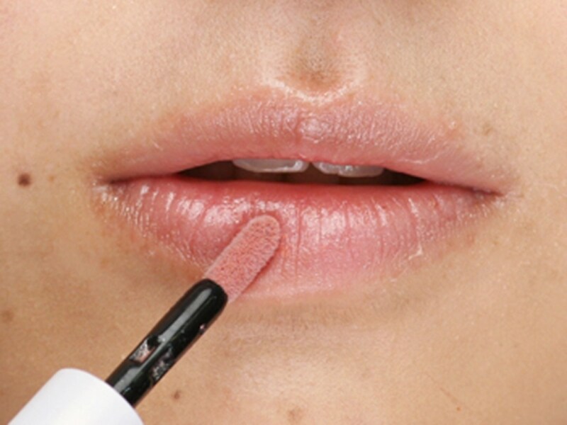 輪郭をとりながら丁寧にぬっていきましょう