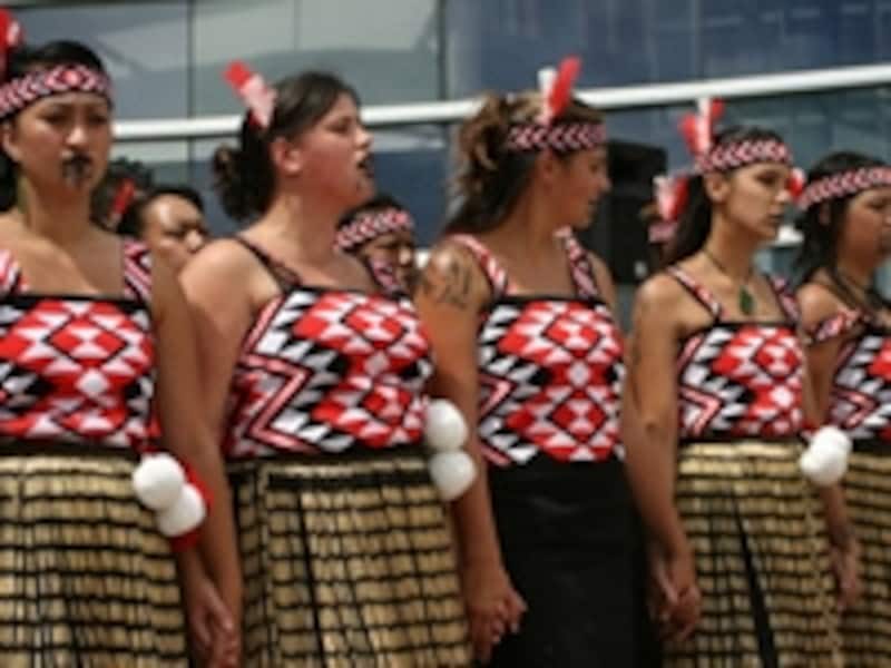 先住民族マオリの伝統的な衣装