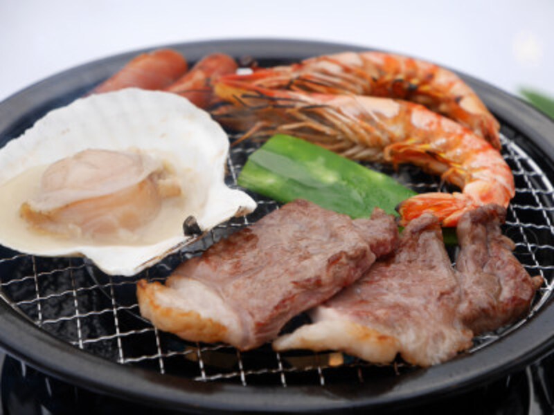 セレクションメニューは、厚切牛タン、ラム肉、和牛、サーロイン(輸入牛)、愛知県産ウチワサボテン、プレミアムプリンなどが用意されています。メニューにより引換券の必要枚数が異なるシステム(2019年7月10日撮影)