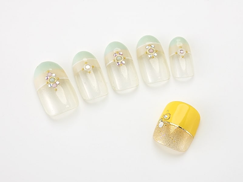 スモーキーストーンとシャーベットネイルの相性は抜群