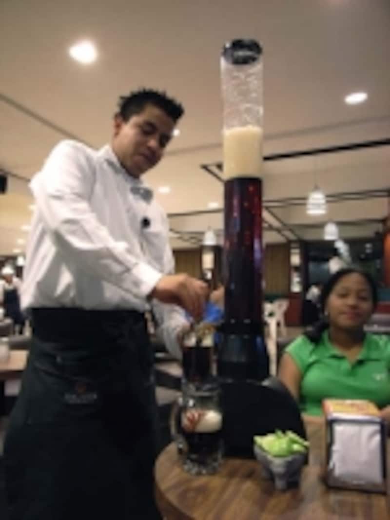 カンティーナ（居酒屋）では、美味しいメキシコ生ビールが飲める！