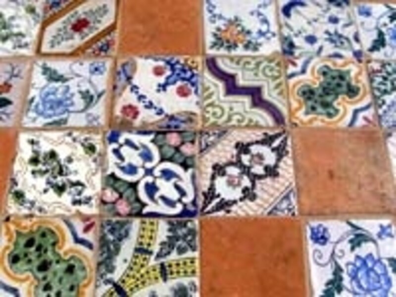 この地方に伝わるビンテージタイル