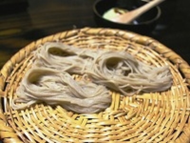 戸隠独特の「ぼっち盛り」のお蕎麦