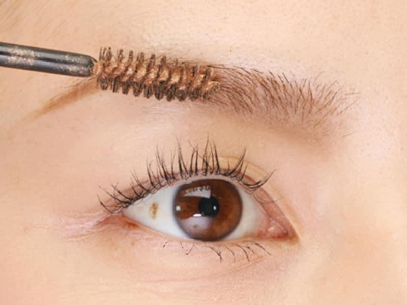 ティッシュで余分な液をふきとってから塗ると失敗がありません