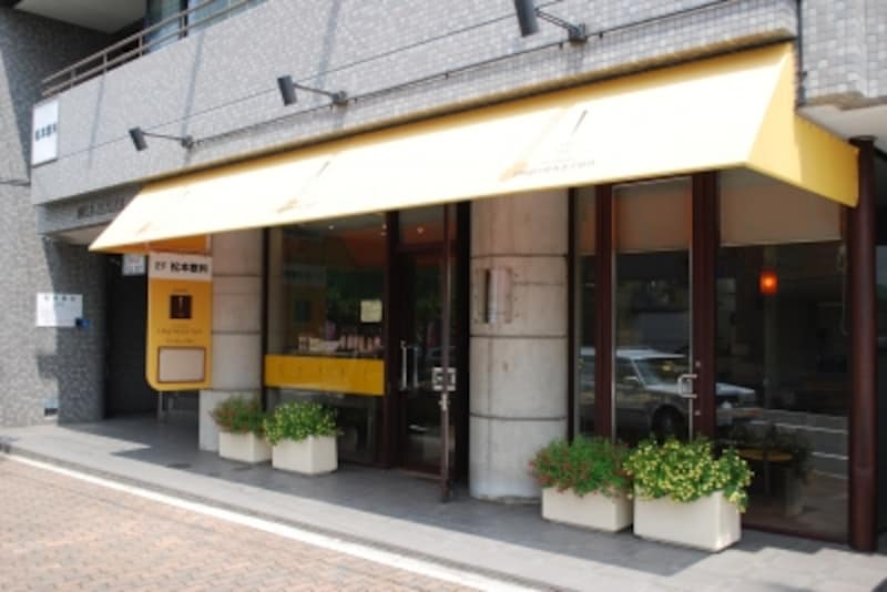 イートインができる「アンプレシオン」