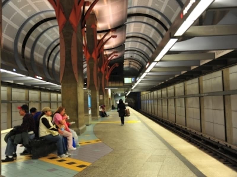 行ける範囲は地下鉄が確実で安全な交通手段