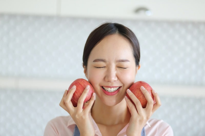 「りんごダイエット」の効果やデメリットとは？効果的な実施方法も