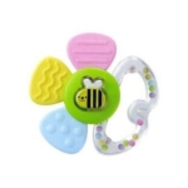 持ちやすく噛みやすい形の歯がためはお出掛け時も便利 【画像提供Amazon】