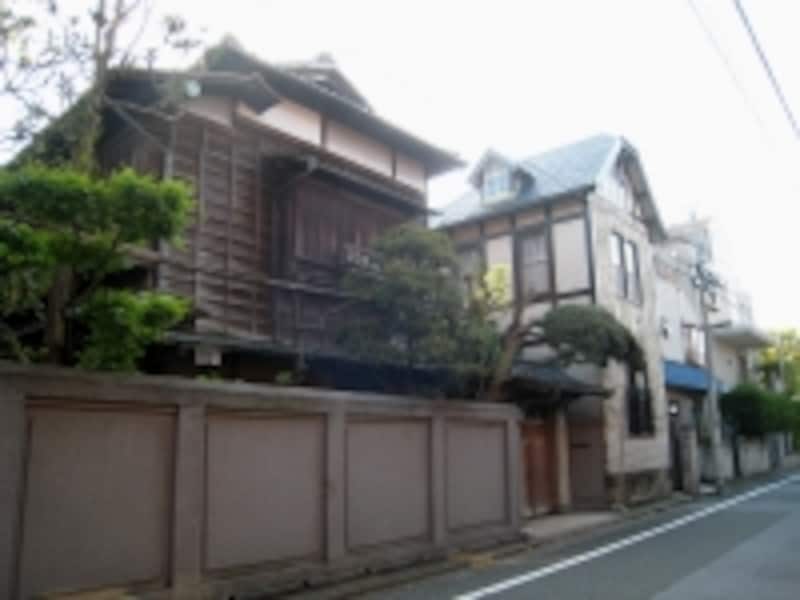西片町に残された古い住宅。住宅ウォッチングが好きな人なら歩くのが楽しい場所だ
