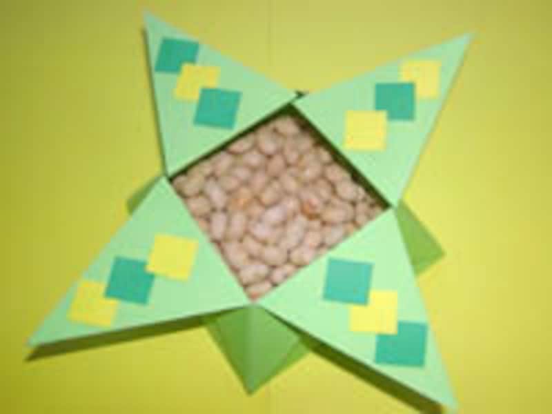 節分の豆入れを製作 色画用紙や折り紙で豆まき箱を手作り 工作 自由