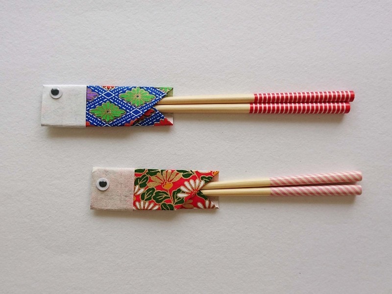 青と赤の千代紙で作った鯉のぼり端袋