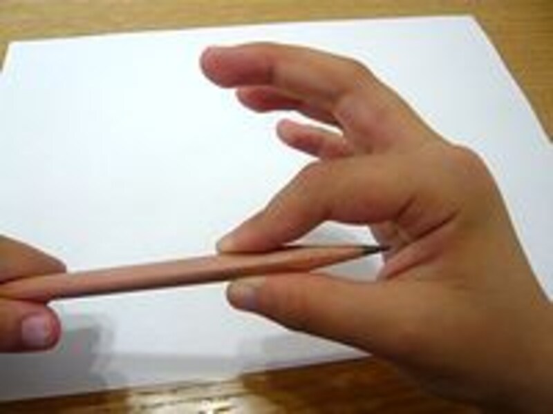 鉛筆の持ち方