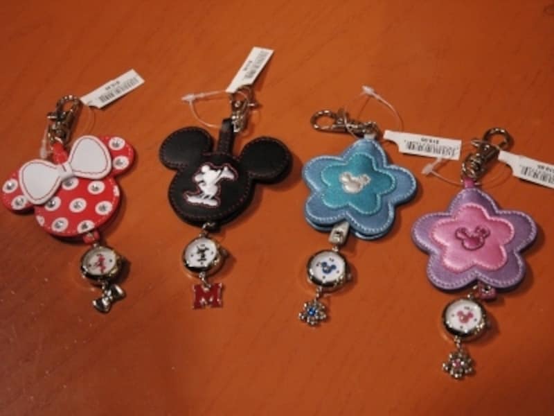 かわいすぎる時計付きキーホルダー