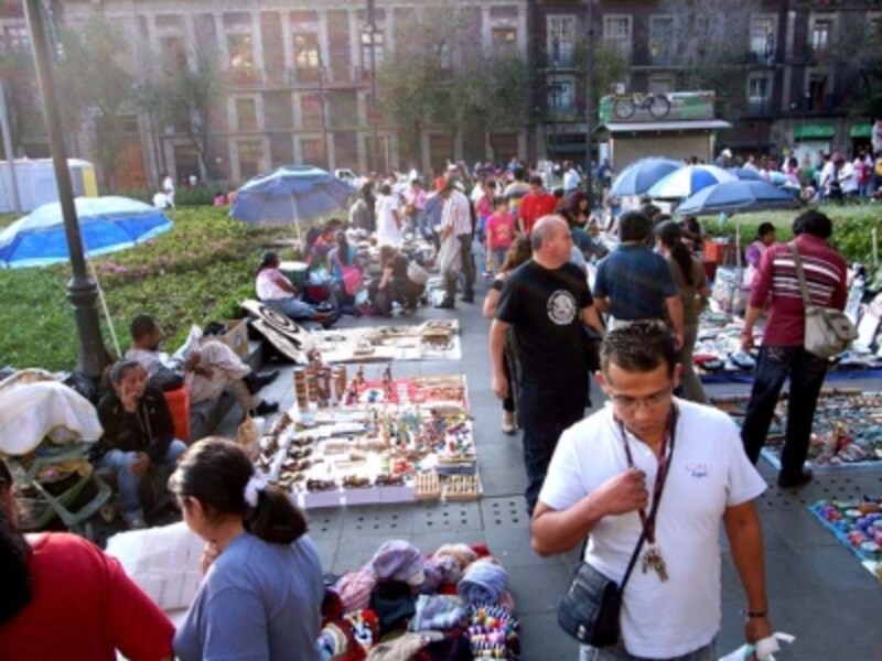 露店ではニセ札に注意