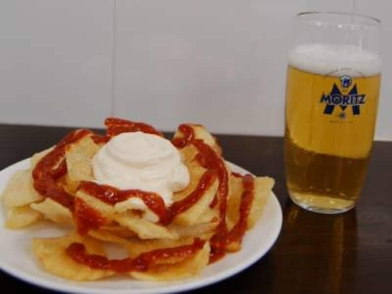 ドリンクを頼めばタパスがおまけで付いてくるお得な街も