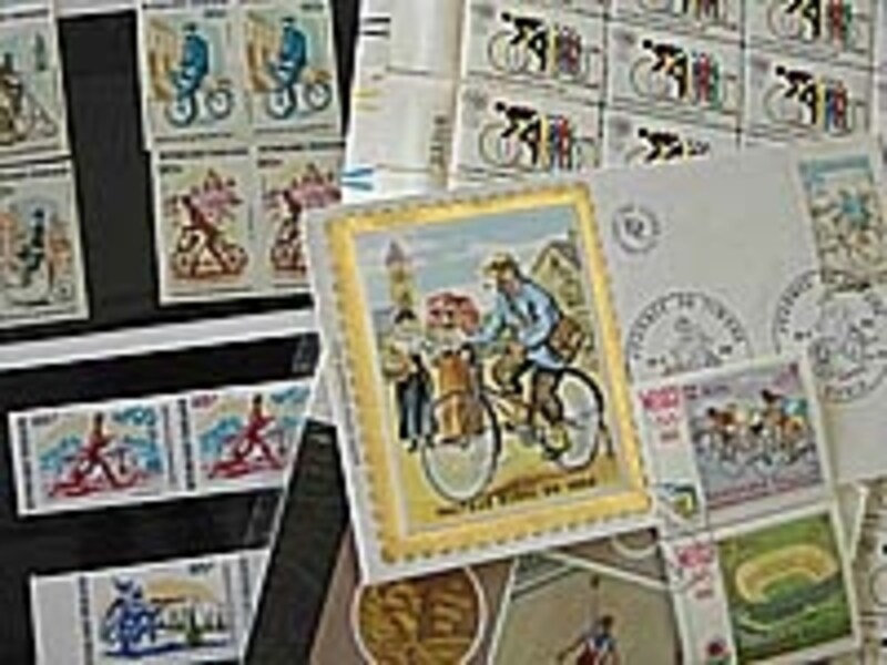 自転車の絵柄のものばかり集めた切手コレクションも圧巻