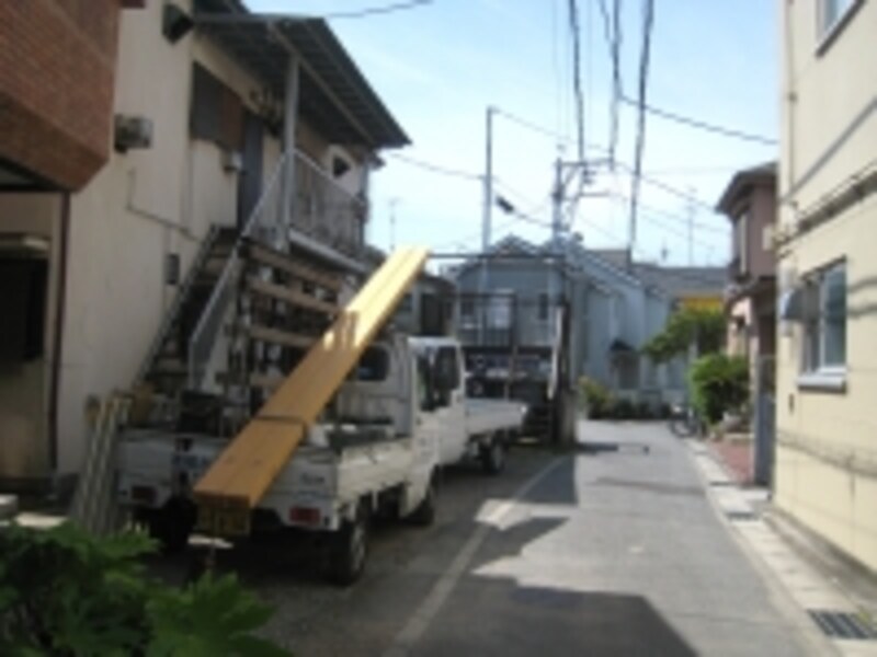 和田塚近くのアパート。歩いてみた感じでは比較的古めの物件が目についた