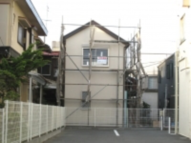 単身者向きのアパートが建築中だった。鎌倉では単身者向きとしてはワンルームよりも1Kのほうが多い